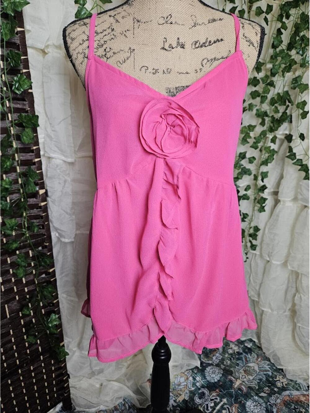 NWT Luna Skies Pink Ruffle Babydoll Top Size L Smocked Back Floral Detail Boho